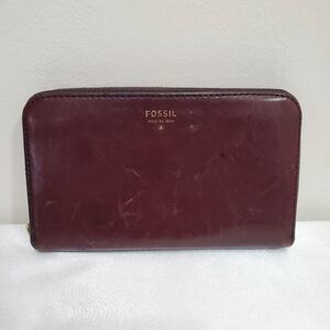 Fossil Zip-Around Leather Wallet  Burgundy